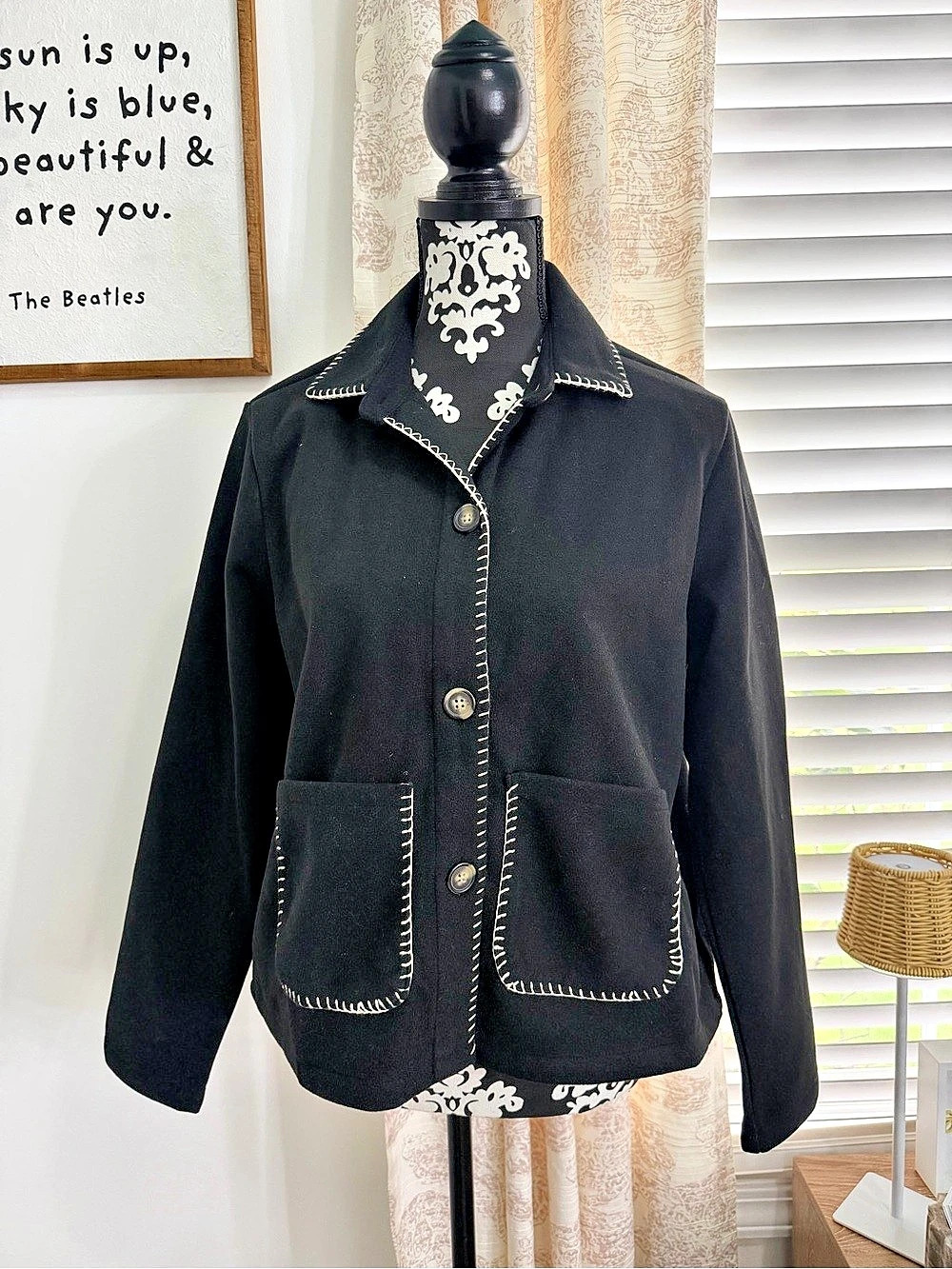 beachlunchlounge Black Floral Trim Jacket Size Small NWT